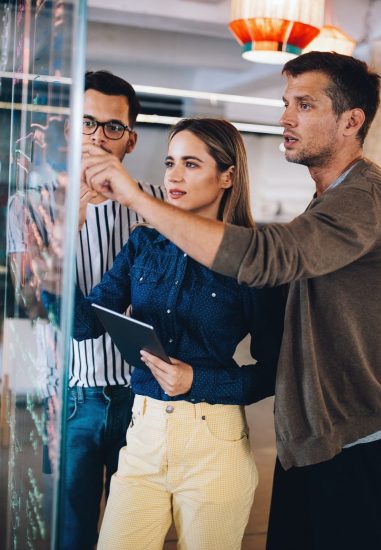 creative-brainstorming-happy-business-people-desig-FTUVD9Y-scaled